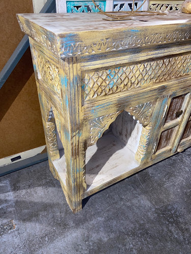 Indisches Sideboard „Carving“ – buntes Unikat mit handgeschnitzten Details