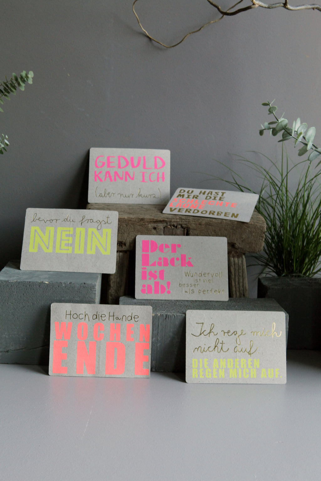 Good old friends Neon-Postkarte – mit humorvollen Sprüchen